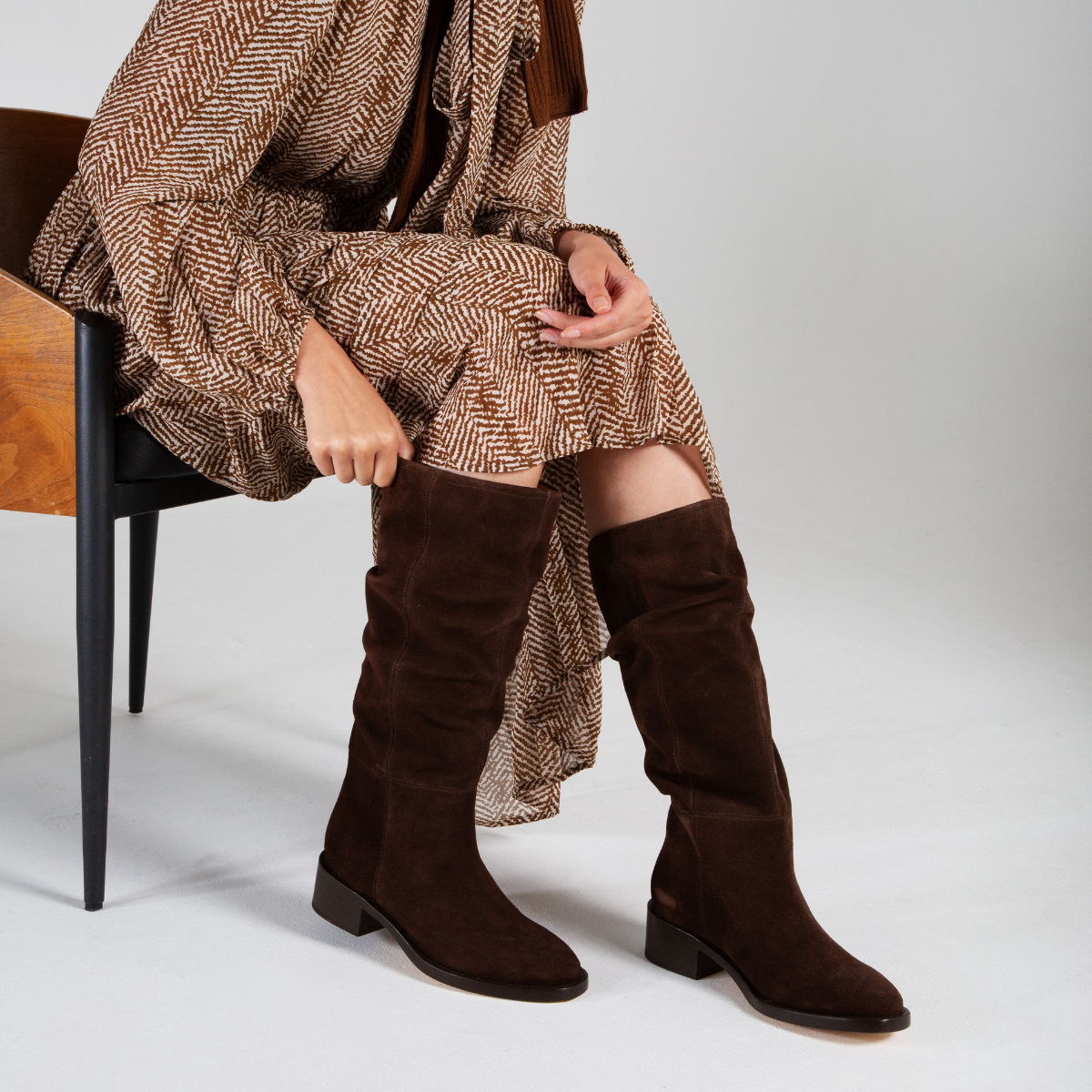Vida Knee High Boot Chocolate Brown Suede