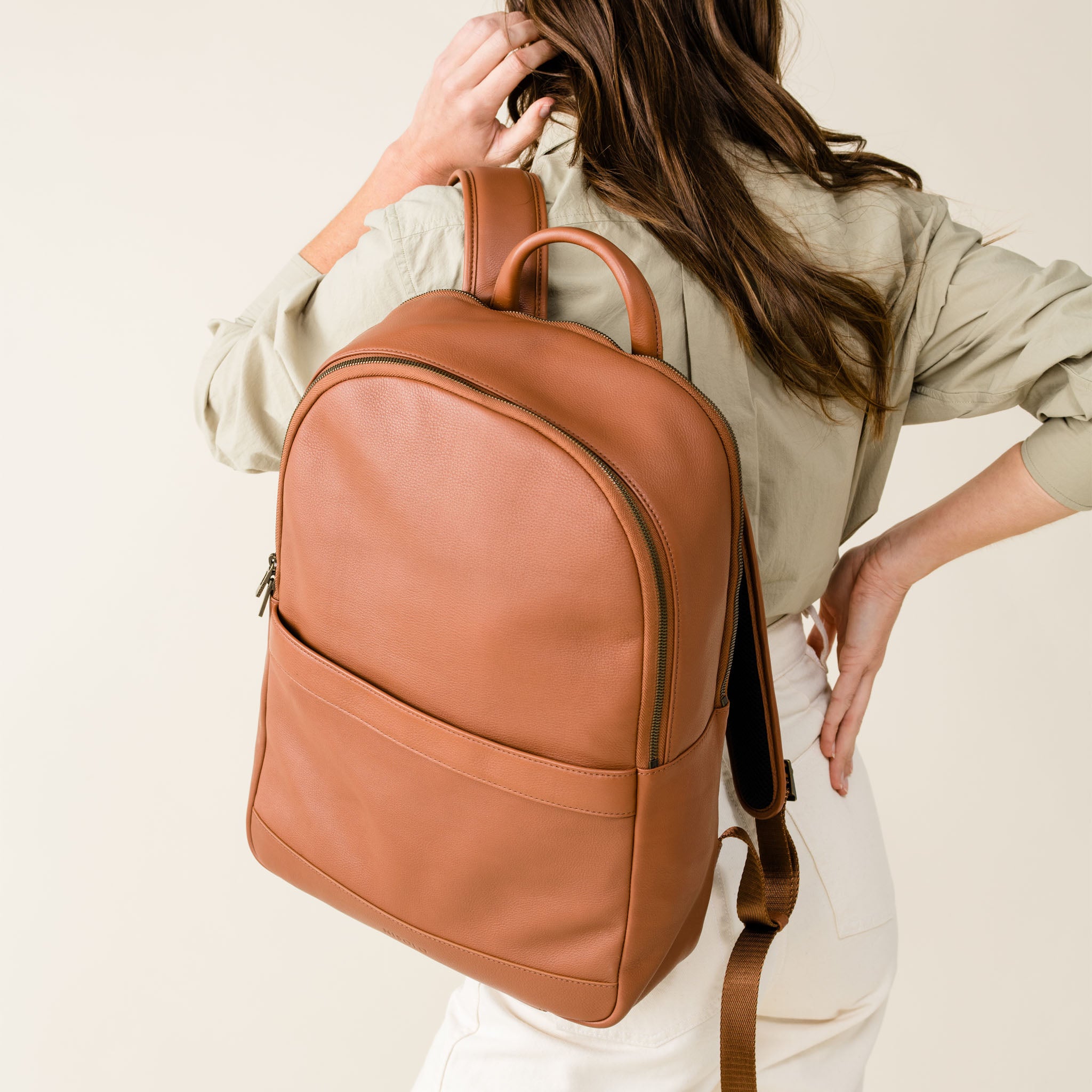 Alex Commuter Backpack Caramel – Nisolo