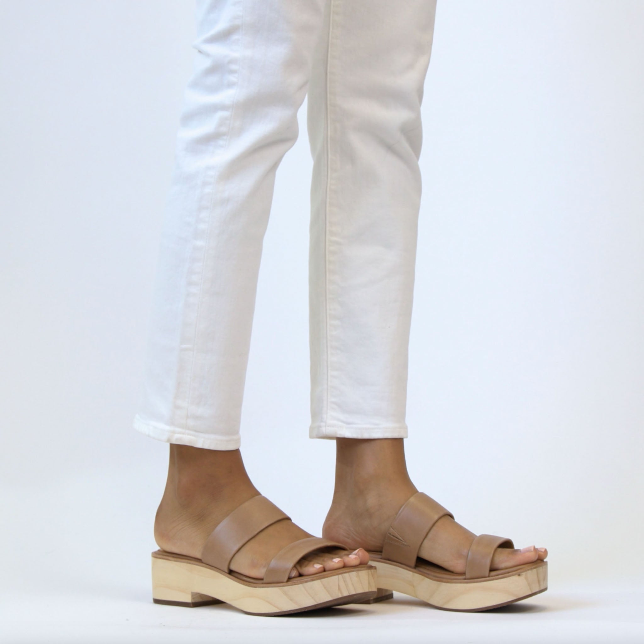 Ellie All-Day Clog Almond